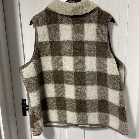 Woolrich Buffalo Plaid snap 2Xl vest - Picture 3 of 6